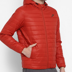 Chaqueta de Plumón Ligera de Alta Calidad para Hombre, Personalizada OEM, con Tela Transpirable, Impresión por Sublimación e Impermeable - Product Image 2