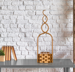 Support de bougie en laiton le plus vendu avec pièce de finition dorée intemporelle pour buffet de cheminée ou espaces de méditation disponibles à bas prix - Product Image 1