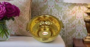 Bol et pot de fleurs traditionnels en laiton Urli fabriqués à la main de concepteur de 10 pouces pour la décoration intérieure pour les ustensiles de table de mariage - Product Image 6