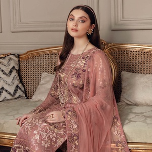 Ramsha เชฟรอนชุดสูท3ชิ้นสำหรับผู้หญิง, ชุดสูทอินเดียและสไตล์ปากีสถานสำหรับงานแต่งงานและงานปาร์ตี้ - Product Image 4