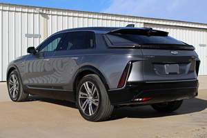 CADILLAC LYRIQ RWD DEBUT EDITION 2023 USADO, Volante a la Izquierda/Derecha - Product Image 4