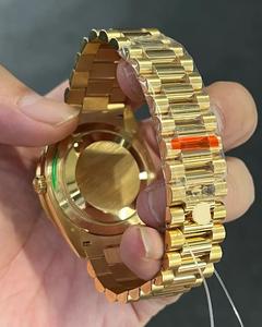 Reloj Mecánico Automático Multifuncional de Alta Calidad con Diamantes Moissanite de 18K Personalizado para Parejas, Venta al Por Mayor - Product Image 3