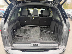 Land Rover P360 Dynamic SE 2024 Usado en Excelentes Condiciones - Product Image 2