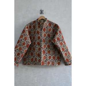 Chaqueta Acolchada Unisex Hecha a Mano con Estampado Floral de Algodón, Chaqueta de Botones con Estampado de Bloques, Ropa Étnica de Invierno Cálida de Manga Larga - Product Image 1