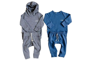 Ensemble 2 pièces sweat à capuche et short à épaules tombantes pour enfants surdimensionnés survêtements en polaire pour tout-petits garçons avec logo personnalisé - Product Image 2