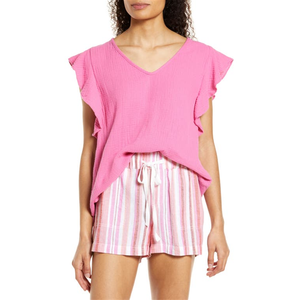 Top Nordstrom di taglia media con scollo a V e maniche con volant, traspirante, rosa Ibis - Product Image 1