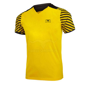 2024 nouveauté maillot de football personnalisé pour hommes conception unique au meilleur prix vêtements de football pour les jeunes joueurs - Product Image 1