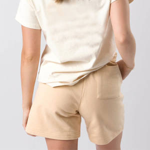 Ensemble T-shirt et short unisexe élégant-de haute qualité, confortable et parfait pour une tenue décontractée et décontractée - Product Image 4