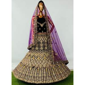 Luxe Velours Lehenga Lourd Jarkan Travail Double Peut Choli Latkan Détail 4 Côté Butti Bordure Net Dupatta pour Fête D'été - Product Image 6