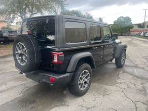 SUV Todoterreno 4x4 2025, SUV Automático Usado, Disponible con Volante a la Izquierda/Derecha, Interior de Cuero de Lujo - Product Image 5