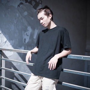 Alta calidad casual Unisex hombres mujeres 190g puro algodón OEM logotipo personalizado liso en blanco hombres camiseta para hombres - Product Image 4