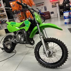 Motos tout-terrain (DirtBikes) KX65 2025 de haute qualité prêtes à être expédiées dans le monde entier - Product Image 3