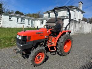 Utilisé pour le tracteur agricole L3200 - 32 CV, transmission intégrale 4x4, avec pompe et boîte de vitesses à haute productivité, garantie de 2 ans - Product Image 4