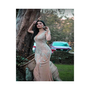 Robe de soirée antistatique à perles sans manches Robe de fantaisie avec décoration de broderie de cristal Fabriquée à la main en Inde - Product Image 5