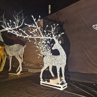Statue de renne de Noël LED dorée surdimensionnée en métal de luxe, grand modèle grandeur nature pour décoration extérieure