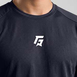 Camiseta GAI Pro en azul marino, transpirable y de corte regular - Product Image 4