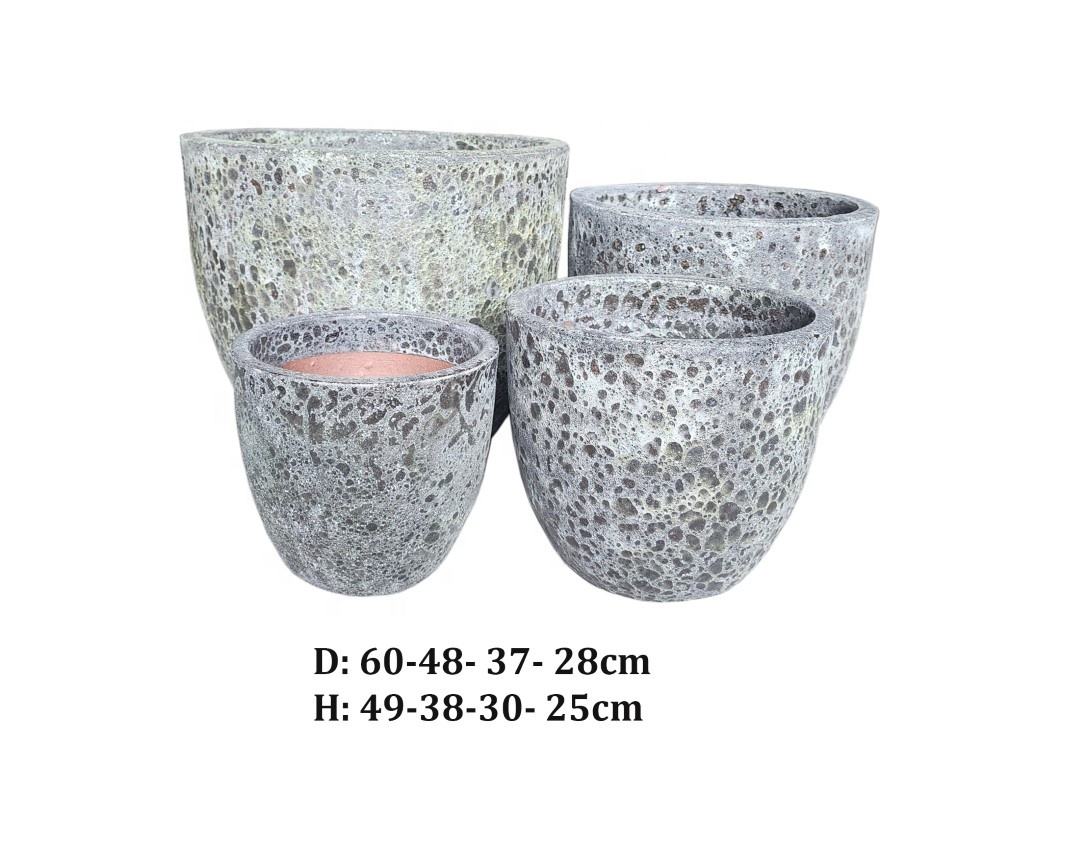 สีเทาเข้ม