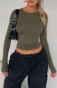 เสื้อยืดแฟชั่นแขนสั้นสำหรับผู้หญิงใหม่แผ่นรองไหล่ไม่สมมาตรแบบไม่มีสายตกแต่งแบบอัดจีบย้อมสีเรียบหวาน - Product Image 4