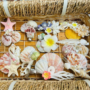 กิ๊บติดผมเปลือกหอยเครื่องประดับแฮนด์เมดแบบเวียดนามเครื่องประดับแฟชั่นที่ได้แรงบันดาลใจจากมหาสมุทรธรรมชาติตัวเลือกบูติกและของขวัญที่ยั่งยืน - Product Image 1