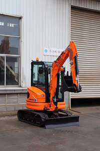 Excavatrice hydraulique de type chenille de Lonking CDM6025 applicable aux pièces de machines de construction - Product Image 3