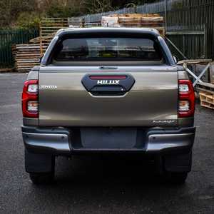 Ensemble de barres transversales noires pour couvre-caisse relevable en aluminium compatible avec Yo Ta Hilux Mk8-9 (à partir de 2016) - Product Image 1