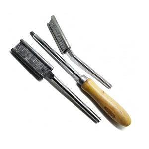 Râpe à flotteur dentaire en acier inoxydable avec manche en bois Instruments de dentisterie pour le classement des dents équines droites et vétérinaires - Product Image 6