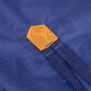 Couverture de cheval tendance de haute qualité, imperméable, coupe-vent, respirante, légère, en polyester, pour l'écurie et l'extérieur - Product Image 4