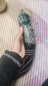 Corne à boire viking sculptée à la main, écologique, en corne de buffle, design moderne, pour mariage, décoration de la maison, Saniya - Product Image 5