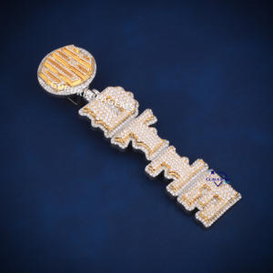 Colgante de diseño de letra vertical de Hip Hop, colgante de Plata de Ley 925 con corte redondo de diamante de moissanita para ropa de fiesta - Product Image 2