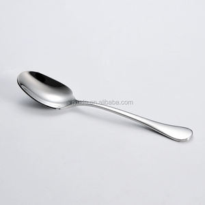 Juego de cubiertos de plata pulida de primera calidad que ofrece durabilidad, tacto suave y un estilo de comedor elegante para todas las ocasiones. - Product Image 1