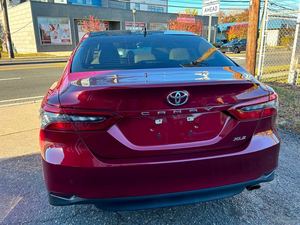 Toyota Camry XLE 2022, transmission automatique, traction avant, titre propre, sans accident, faible kilométrage, prêt à être expédié - Product Image 4