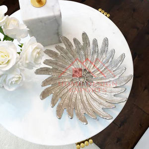 Cuenco Decorativo de Plata Antigua con Plumas, Última Novedad en Fundición de Arena, Florero Decorativo de Plata Antigua para Centro de Mesa - Product Image 3