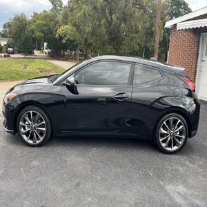 Hyundai Veloster 2.0L 2019 en parfait état - Product Image 3