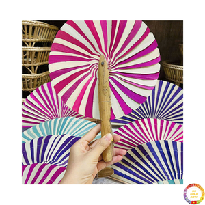 Abanico de palma de coco hecho a mano material de hoja de palma natural perfecto para celebración favores refrescantes artesanía Vietnam - Product Image 2