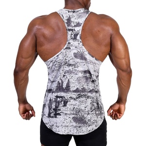 Camiseta sin mangas de entrenamiento para hombre, estilo urbano, con diseño de sublimación, corte lateral, secado rápido, fabricante de chalecos vintage. - Product Image 3