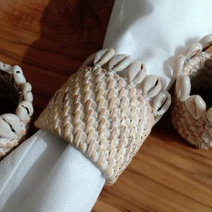 Rond de serviette en rotin avec coquille Fabriqué au Vietnam Matériau écologique pour la décoration de la maison et de la vaisselle En gros - Product Image 5