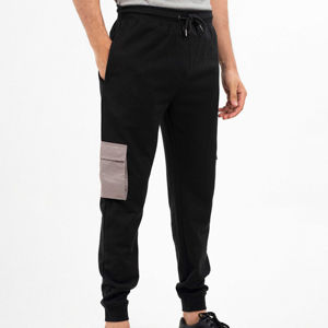 Pantalons en tissu respirant pour hommes conçus pour un confort léger, une mobilité flexible et une mode décontractée au quotidien - Product Image 4
