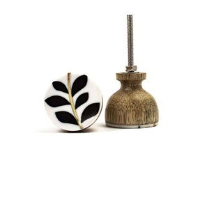 ลูกบิดทองเหลืองเรซินดีไซน์คลื่นสีขาวและดำรุ่นใหม่3D แบบเรียบง่ายสำหรับตู้เก็บของขนาดเล็ก - Product Image 5