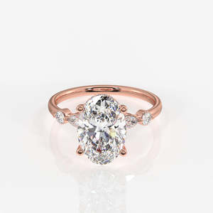 Bague de fiançailles en moissanite taille ovale, or 9 carats, élégante et luxueuse - Product Image 6