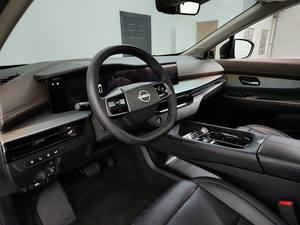 OFERTA PERFECTA: Nis-san Mu-ra-no Pla-tin-um 2025, TRANSMISIÓN AUTOMÁTICA, 6 CILINDROS, TECHO PANORÁMICO COMPLETO - Product Image 2