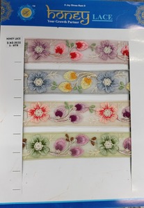 Lujoso ribete de encaje de diseñador para moda de alta gama y ropa nupcial Patrones intrincados Detalles elegantes para ropa Bodas - Product Image 6