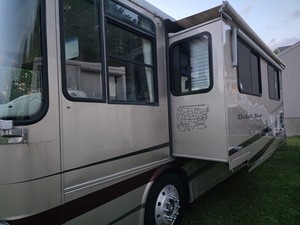 Offre 2024 : Camping-car de luxe New-mar Dutch Star Diesel Pusher Classe A 39' (modèle 2002) - État excellent - Prix conseillé du fabricant - Product Image 3