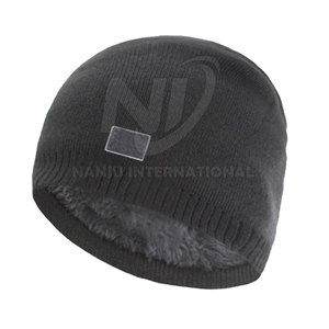 Bonnets en laine de haute qualité à vendre Bonnets chauds d'hiver pour l'extérieur Jacquard - Product Image 4