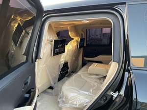 Toyota Land Cruiser VXR 2025 – SUV/Crossover Essence Automatique V8 Bi-Turbo Exécutif - Product Image 6