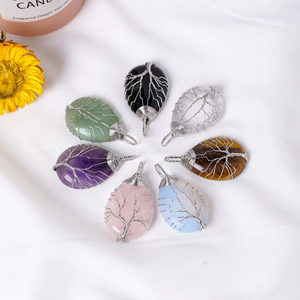 Collar de Piedras Naturales Mixtas con Colgante de Latón, Amuleto de la Suerte, Protección, Envuelto en Alambre, para Mujer - Product Image 3