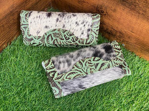 Haute qualité sculpté peau de vache fourrure cuir en relief impression femmes pochette Offre Spéciale en cuir véritable concepteur coque de téléphone portefeuilles en cuir - Product Image 4