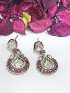 Pendientes largos de polki kundan chapados en oro de calidad premium y elegantes para mujeres y niñas, para usar en bodas, colección festiva. - Product Image 2
