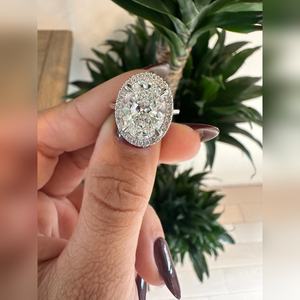 Bague de fiançailles en diamant de laboratoire ovale VVS2 4 CT certifiée IGI, achat en gros, prix d'usine, livraison mondiale - Product Image 6