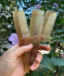 Peignes en corne de buffle de haute qualité, produits populaires, poignée en corne, taux de réapprovisionnement de f s international - Product Image 1