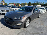 Genesis Sedan 3.8 Automatique 2013, sièges en cuir clair R18, phares LED, 8 airbags, voitures d'occasion